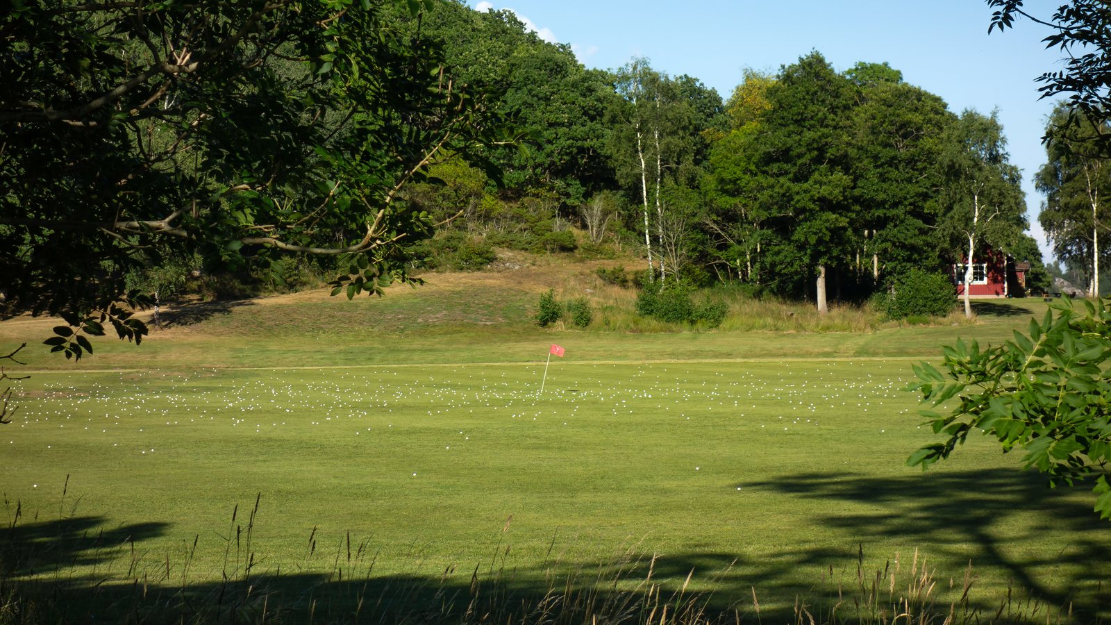 Golf driving range